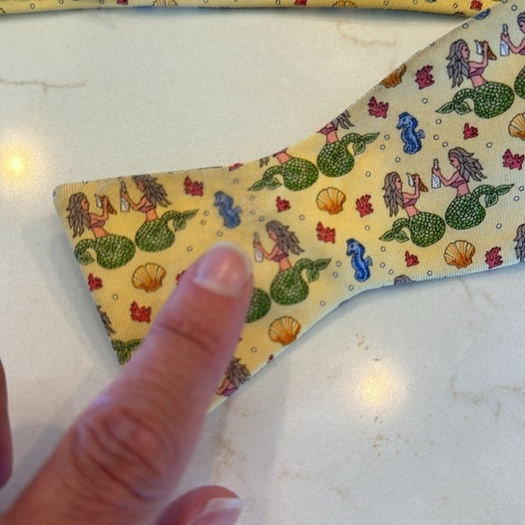 Peter Blair Imported Silk Made in USA Adjustable Bow Tie - Picture 8 of 8